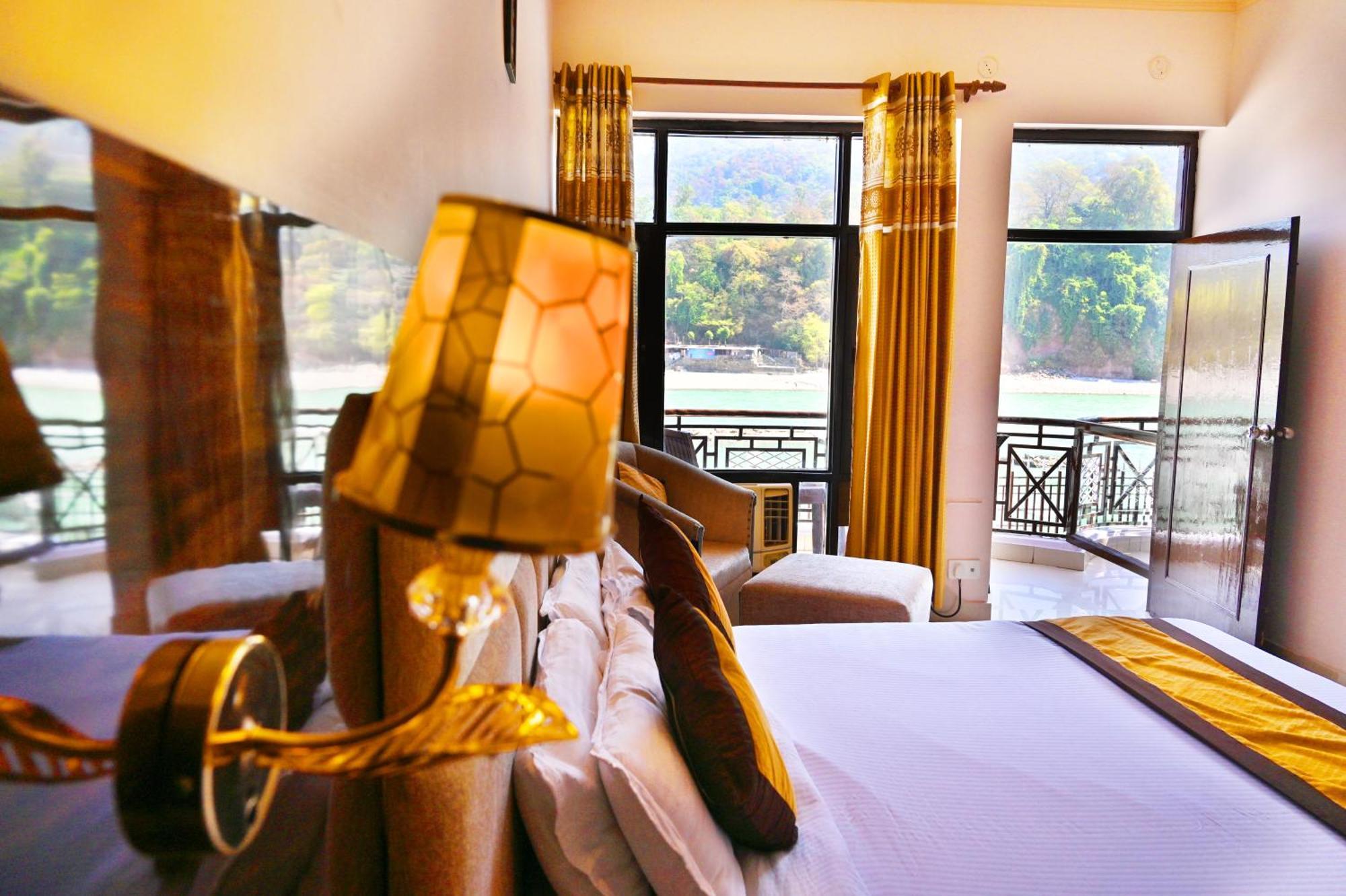 Hotel Prasanna Inn Рішикеш Екстер'єр фото